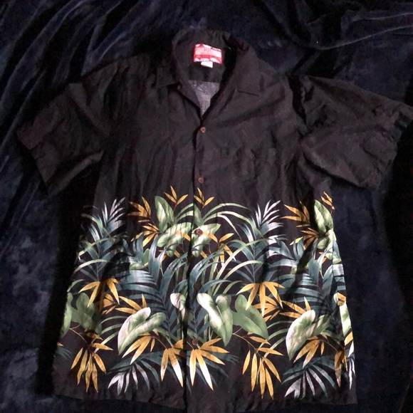 Hawaiian Tiki Shirt - Picture 1 of 9